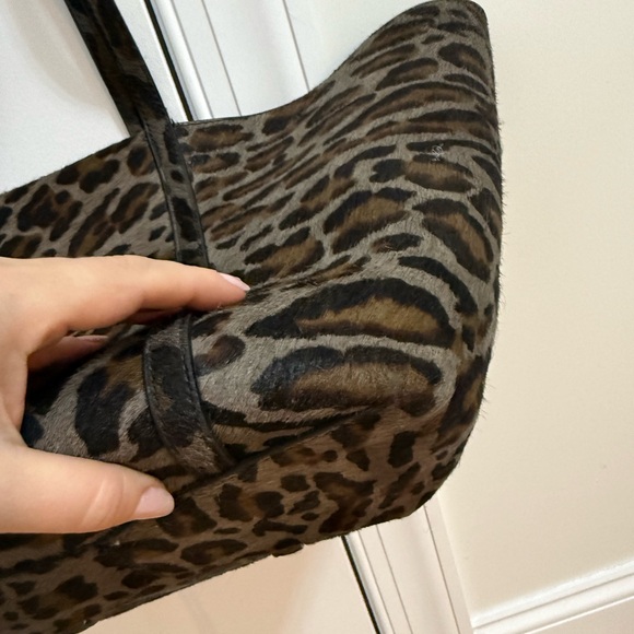 Zara Animal Print Tote with Pouch - Picture 4 of 8